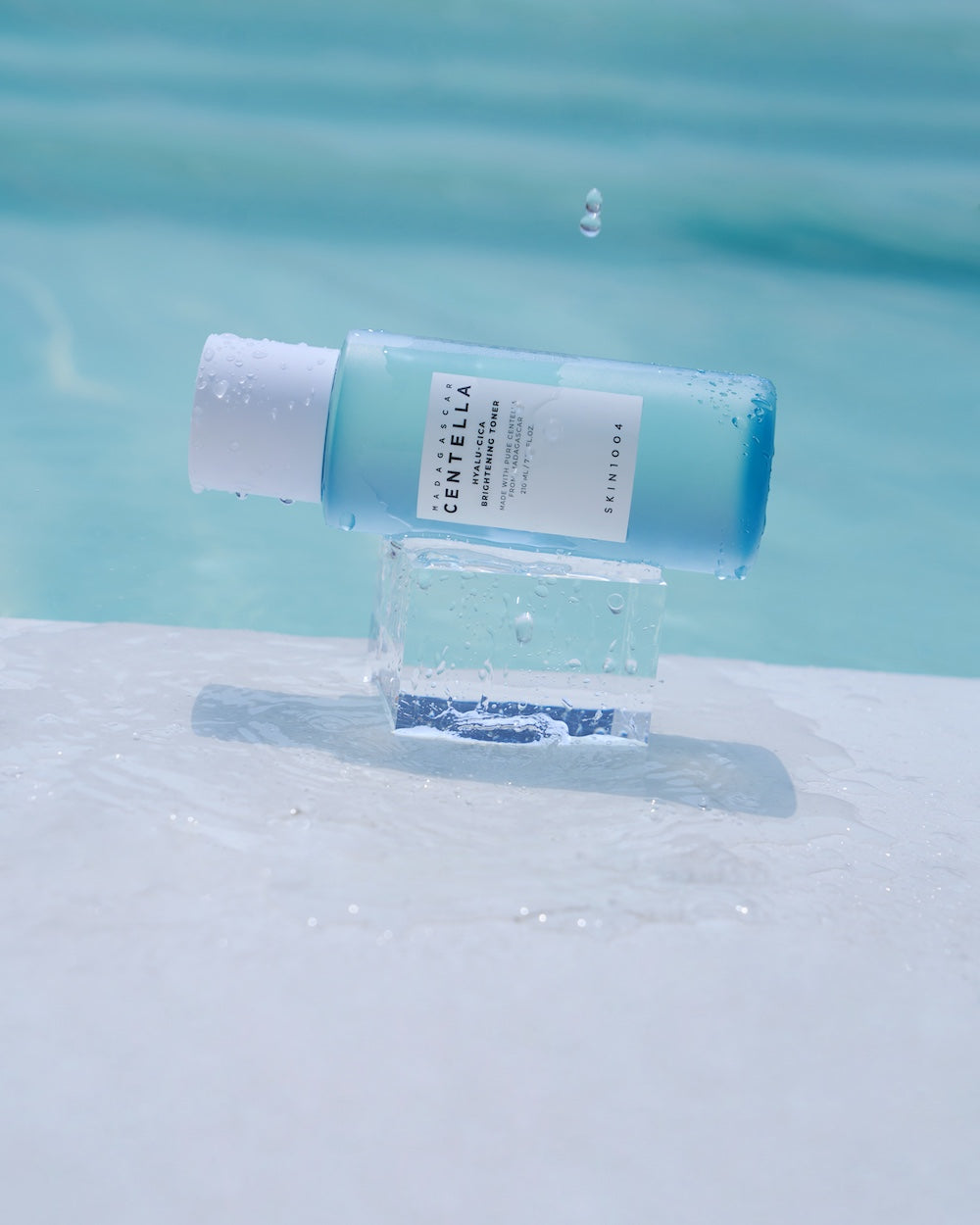 SKIN1004 Madagascar Centella Hyalu-Cica Brightening Toner 210ml