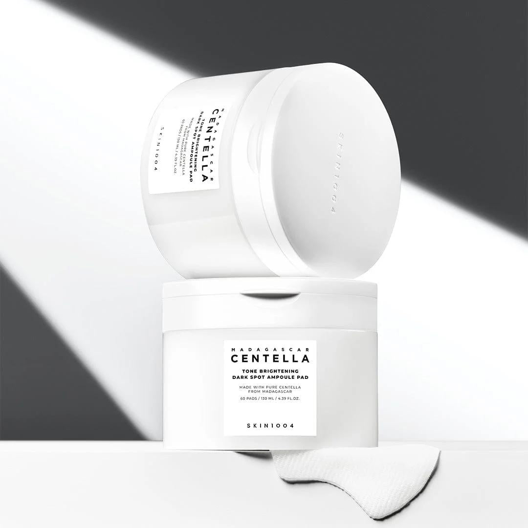 SKIN1004 Madagascar Centella Tone Brightening Dark Spot Ampoule Pad 60 pads
