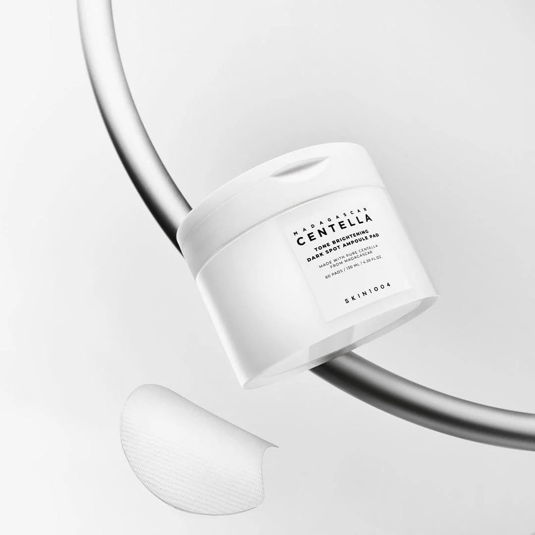 SKIN1004 Madagascar Centella Tone Brightening Dark Spot Ampoule Pad 60 pads